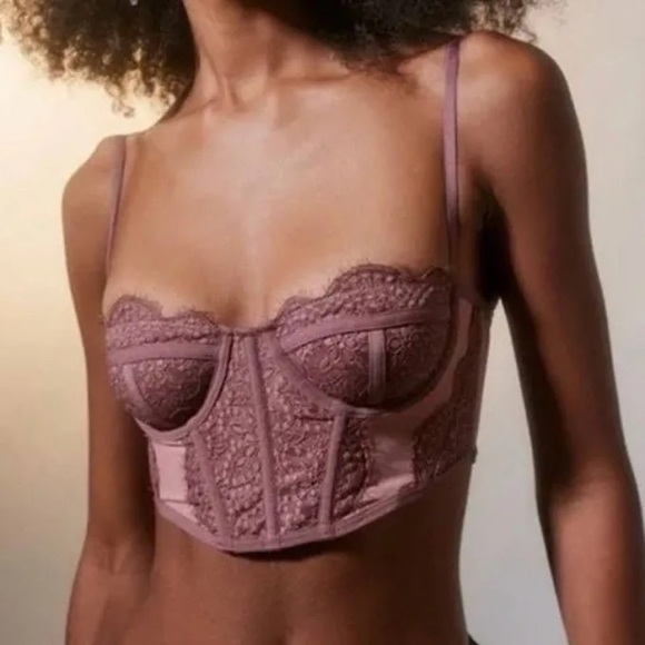 out from under urban corset cropped - Picture 1 of 1